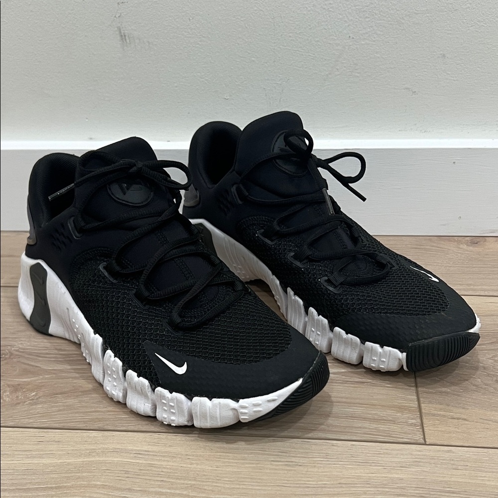 Nike Free Metcon 4 'Black White'